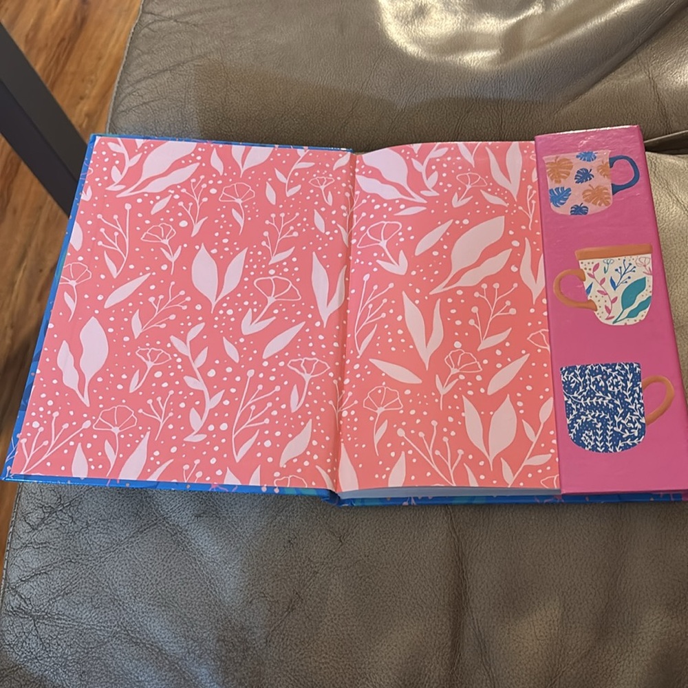 Colorful Coffee-Themed Notebook and pen set - Picture 5 of 7